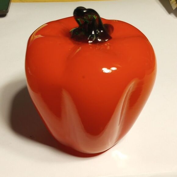 Large Glass Red Pepper - Picture 3 of 9